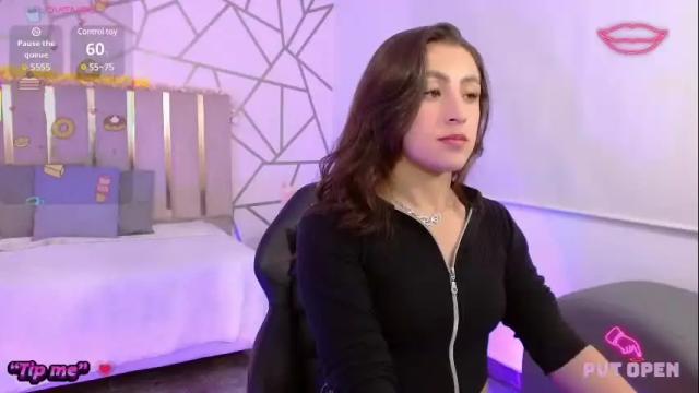 Image 8 of doll_tay Stream on Chaturbate on 1 month ago