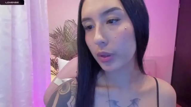 Image 2 of doll_waif Stream on Chaturbate on 15 months ago