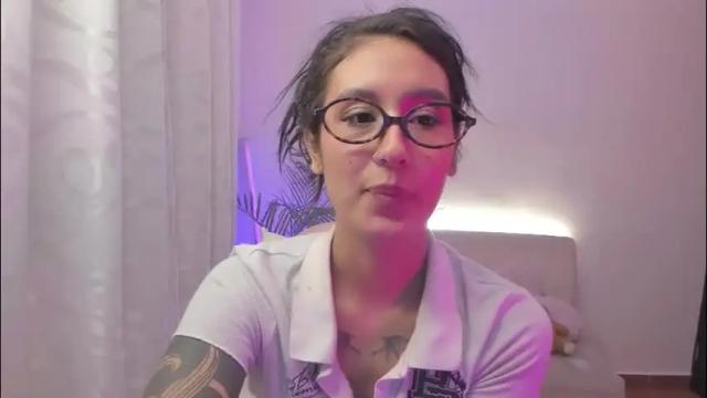 Image 3 of doll_waif Stream on Chaturbate on 2 months ago