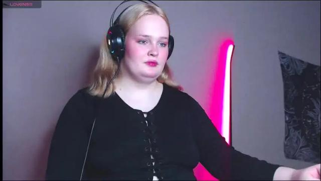 Thumbnail 2, dolled_up_cvnt's Stream at Chaturbate, 2 months ago