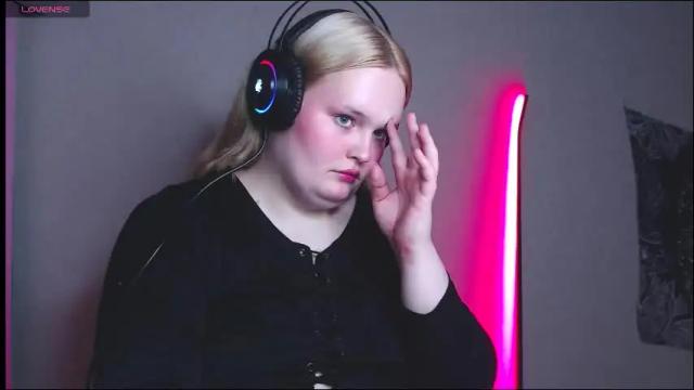 Thumbnail 3, dolled_up_cvnt's Stream at Chaturbate, 2 months ago