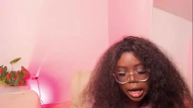 Image 2 of dolly_paige Stream on Chaturbate on 12 days ago