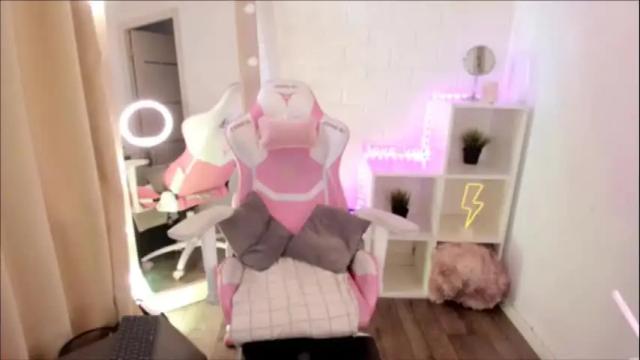 Image 8 of dollybliss Stream on Chaturbate on 1 month ago