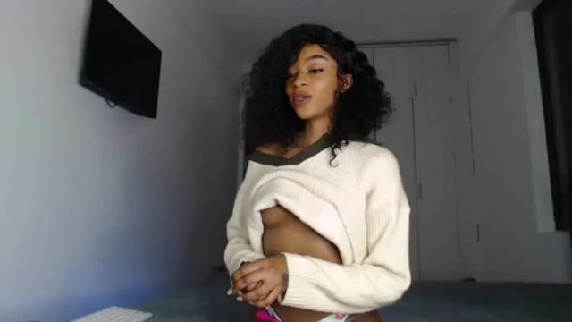 Image 2 of dollyjenne Stream on Chaturbate on 16 months ago