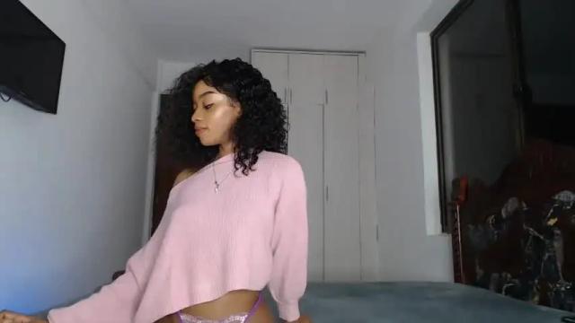 Image 7 of dollyjenne Stream on Chaturbate on 16 months ago