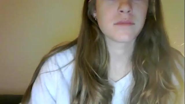Image 2 of dombaee Stream on Chaturbate on 17 months ago