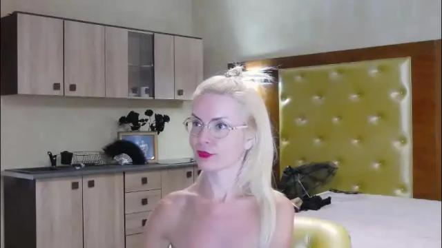 Image 8 of domcaprisse Stream on Chaturbate on 2 months ago