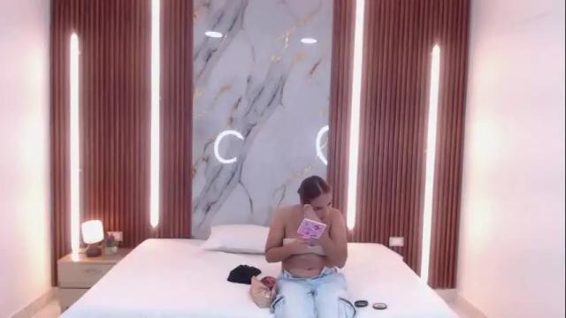 Image 2 of domenica_west Stream on Chaturbate on 24 days ago