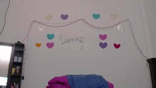 Image 8 of dominaleona Stream on Chaturbate on 15 months ago