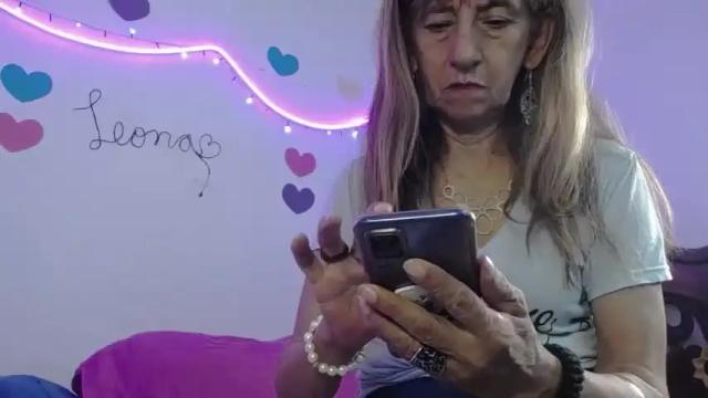 Image 12 of dominaleona Stream on Chaturbate on 15 months ago