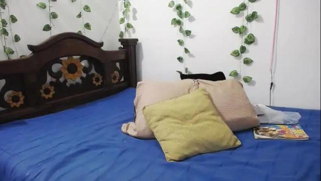 Image 2 of dominaleona Stream on Chaturbate on 1 month ago