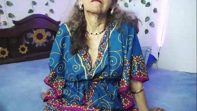Image 10 of dominaleona Stream on Chaturbate on 1 month ago