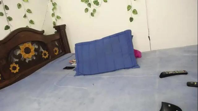 Image 4 of dominaleona Stream on Chaturbate on 1 month ago
