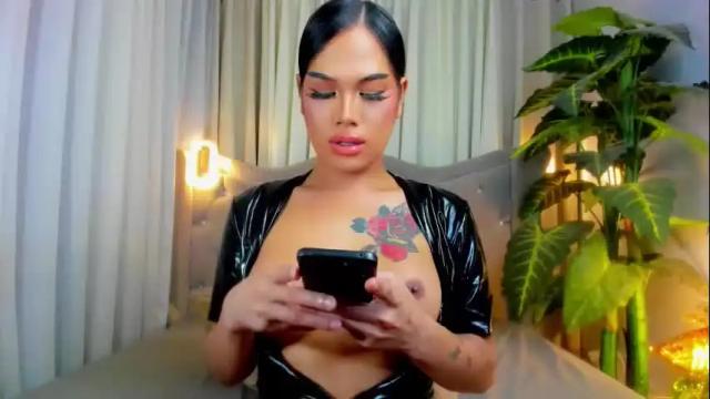Image 3 of dominantgoddessontop Stream on Chaturbate on 22 days ago