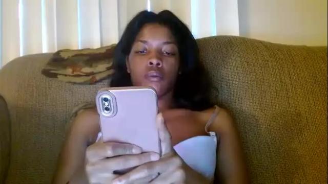 Image 8 of dominantkittyy Stream on Chaturbate on 16 months ago