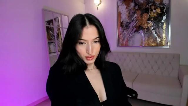 Image 8 of dominiquevega_ Stream on Chaturbate on 14 months ago