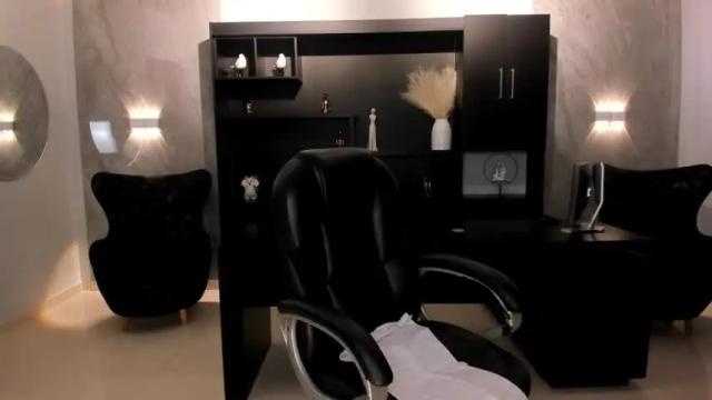 Image 4 of dominiquevega_ Stream on Chaturbate on 14 months ago