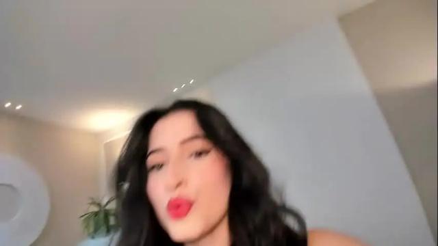 Image 6 of dominiquevega_ Stream on Chaturbate on 1 month ago
