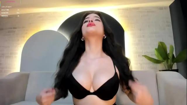 Image 10 of dominiquevega_ Stream on Chaturbate on 27 days ago