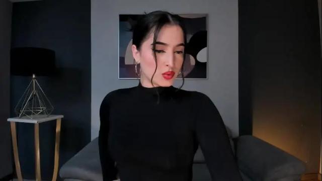 Image 3 of dominiquevega_ Stream on Chaturbate on 25 days ago
