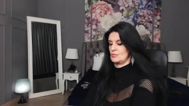 Image 12 of dommelisa Stream on Chaturbate on 13 months ago