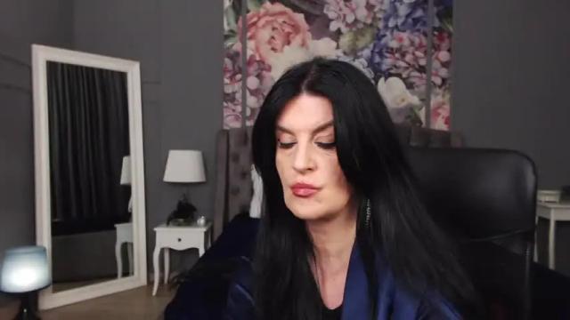 Image 10 of dommelisa Stream on Chaturbate on 13 months ago