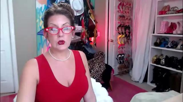 Image 6 of dommetomorrow Stream on Chaturbate on 1 month ago