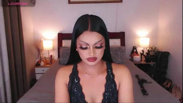 Image 11 of donia_maria Stream on Chaturbate on 2 months ago