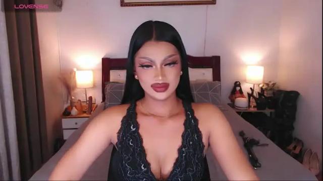 Image 7 of donia_maria Stream on Chaturbate on 2 months ago