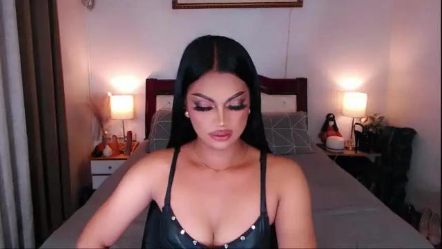 Image 6 of donia_maria Stream on Chaturbate on 2 months ago