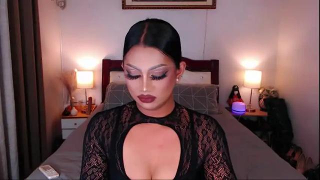 Image 10 of donia_maria Stream on Chaturbate on 2 months ago
