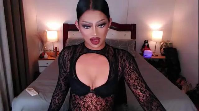 Image 6 of donia_maria Stream on Chaturbate on 2 months ago