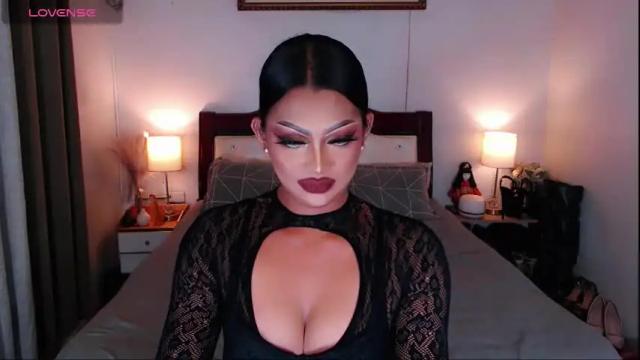 Image 4 of donia_maria Stream on Chaturbate on 2 months ago