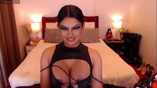 Image 12 of donia_maria Stream on Chaturbate on 2 months ago