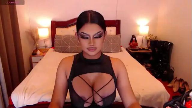 Image 8 of donia_maria Stream on Chaturbate on 2 months ago