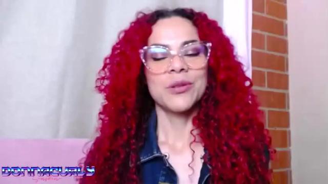 Image 12 of donnacurlysunshine Stream on Chaturbate on 20 months ago