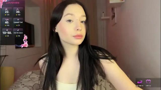 Image 3 of dontoch Stream on Chaturbate on 11 days ago