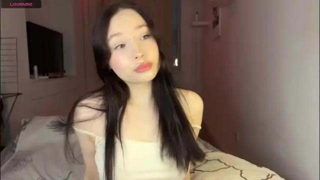 Image 12 of dontoch Stream on Chaturbate on 6 hours ago