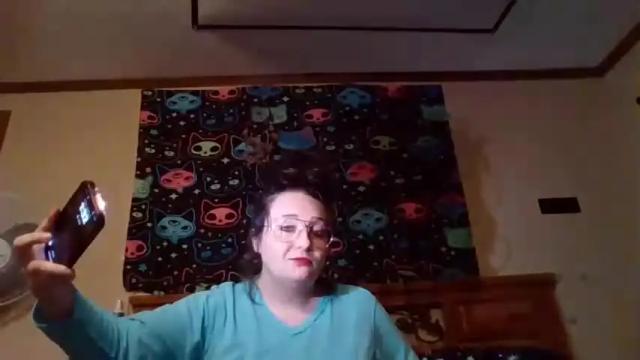 Image 2 of doobieashtray Stream on Chaturbate on 17 months ago