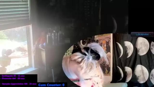 Image 3 of doomednympho Stream on Chaturbate on 14 months ago