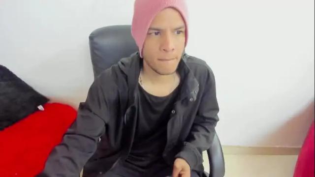 Image 7 of dorian_balaklava Stream on Chaturbate on 22 months ago