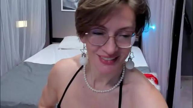 Image 8 of dorothy_meyer Stream on Chaturbate on 25 days ago