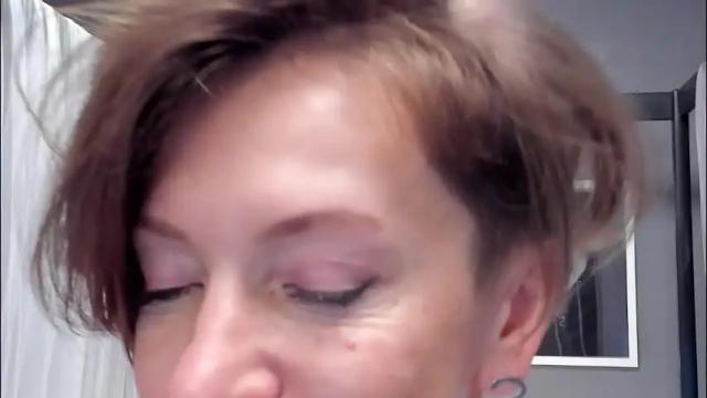 Image 8 of dorothy_meyer Stream on Chaturbate on 16 days ago