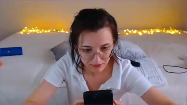 Image 12 of dorotty_ Stream on Chaturbate on 19 days ago
