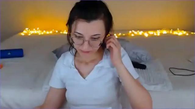 Image 8 of dorotty_ Stream on Chaturbate on 19 days ago
