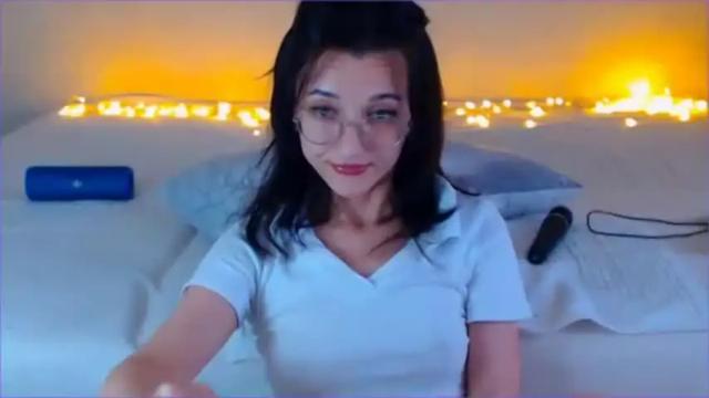 Image 7 of dorotty_ Stream on Chaturbate on 15 days ago