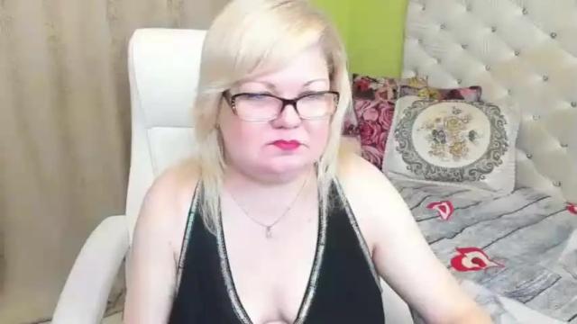 Image 11 of dorramay Stream on Chaturbate on 14 months ago