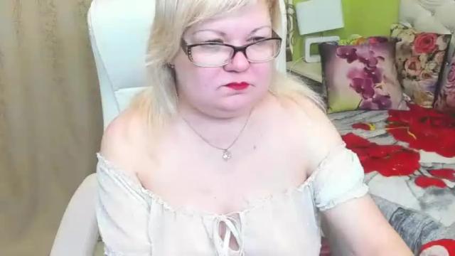 Image 8 of dorramay Stream on Chaturbate on 14 months ago