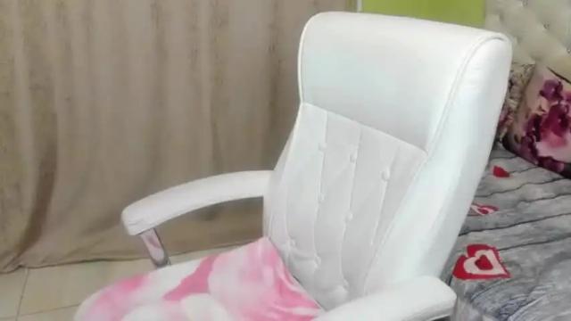Image 3 of dorramay Stream on Chaturbate on 13 months ago