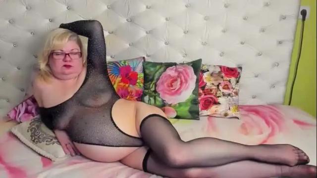 Image 8 of dorramay Stream on Chaturbate on 7 days ago